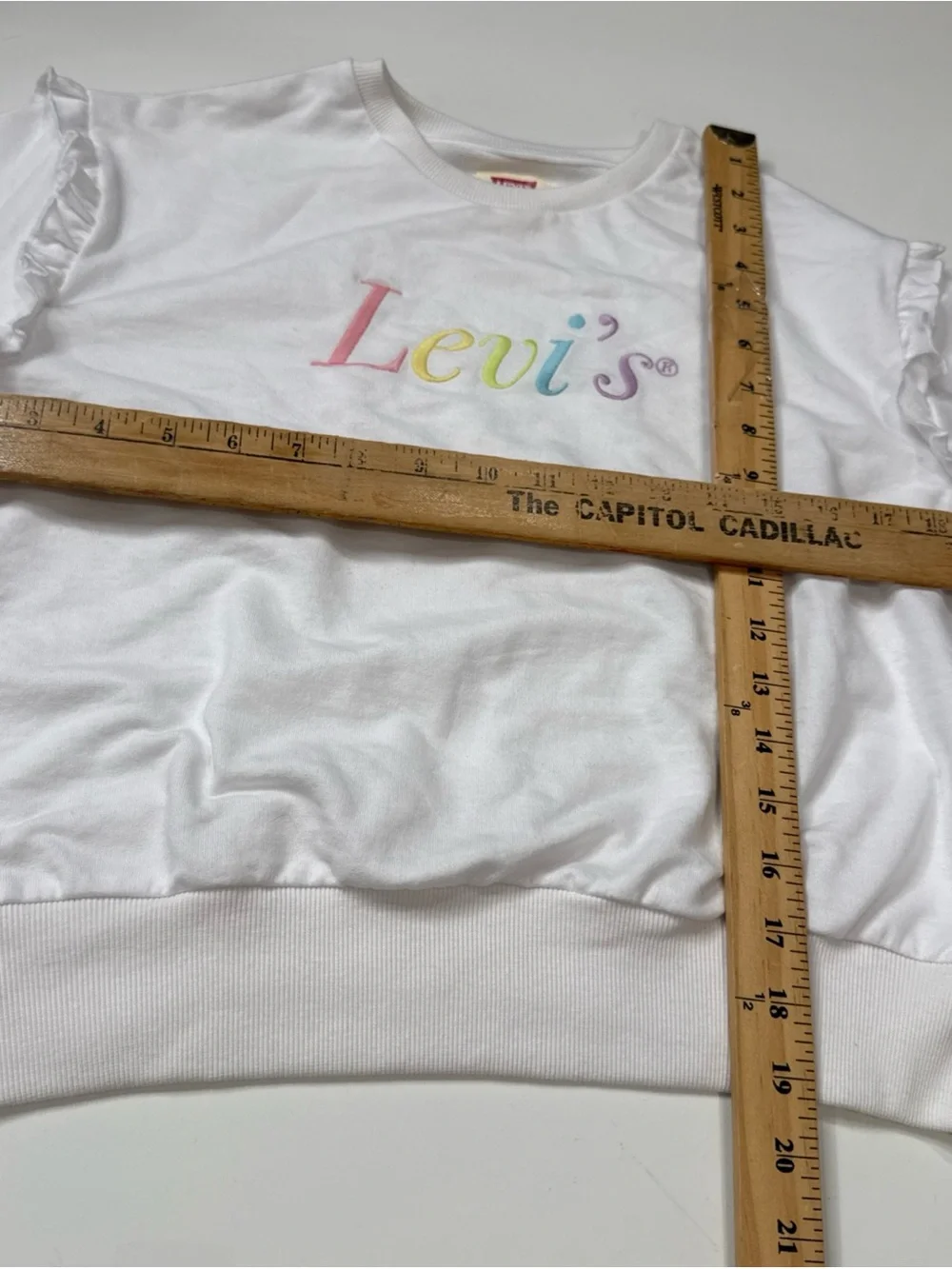 NWT Levi Girls Ruffle Sweater White Size Medium A020626